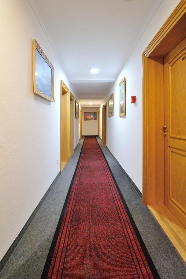 Hotel Lav Neum Exteriör bild