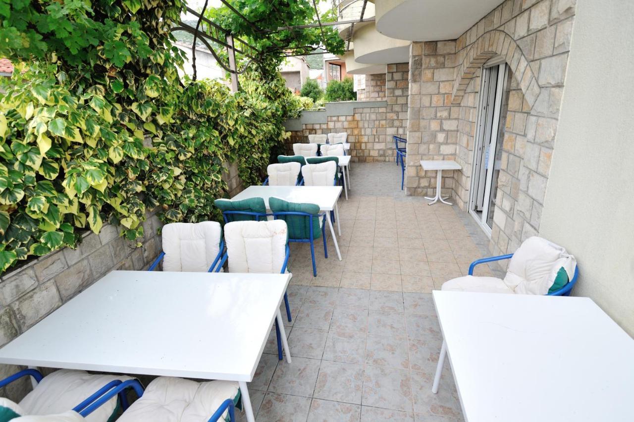 Hotel Lav Neum Exteriör bild