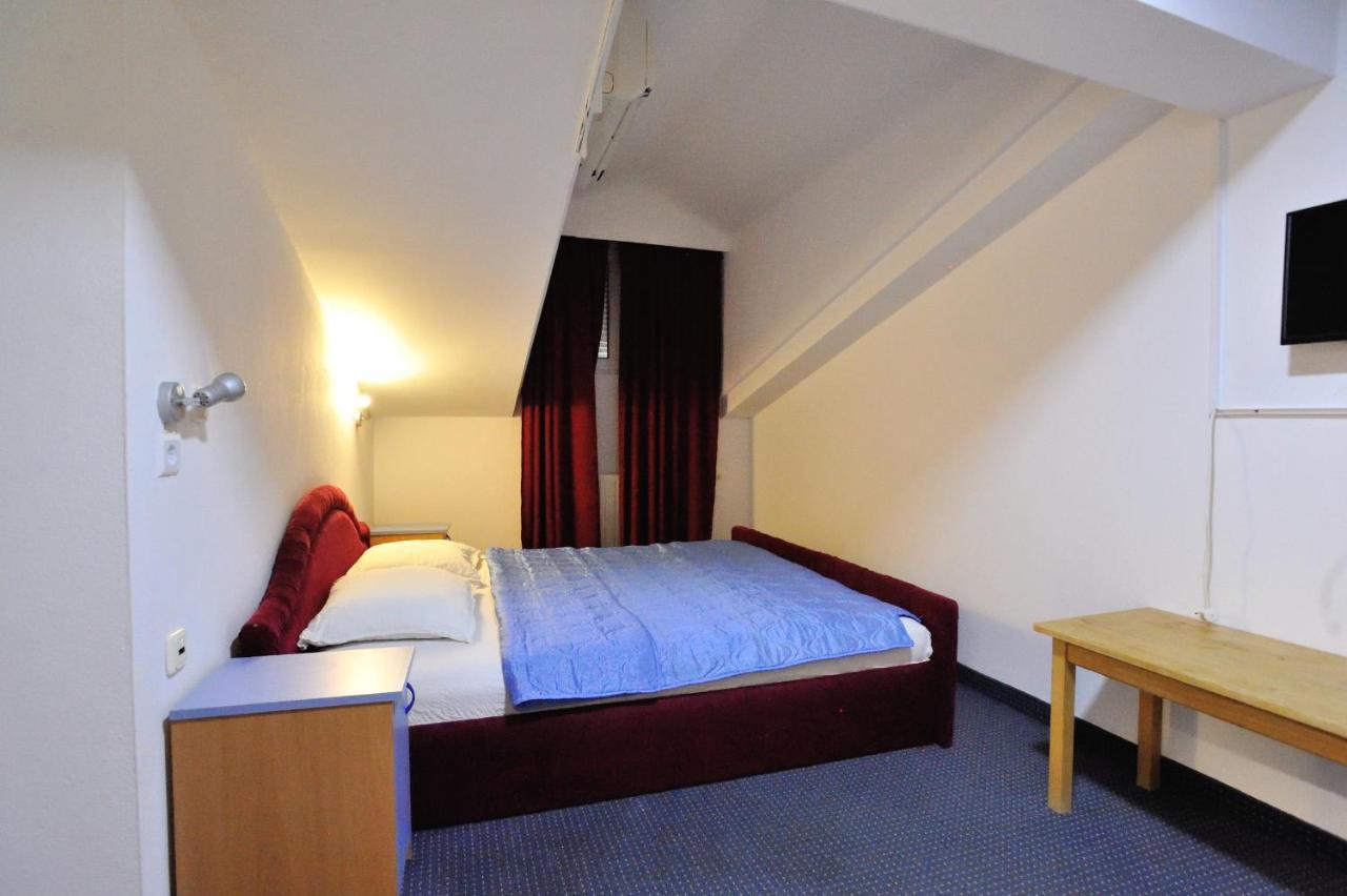Hotel Lav Neum Exteriör bild