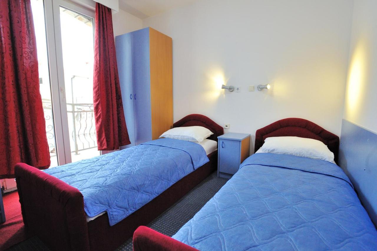 Hotel Lav Neum Exteriör bild