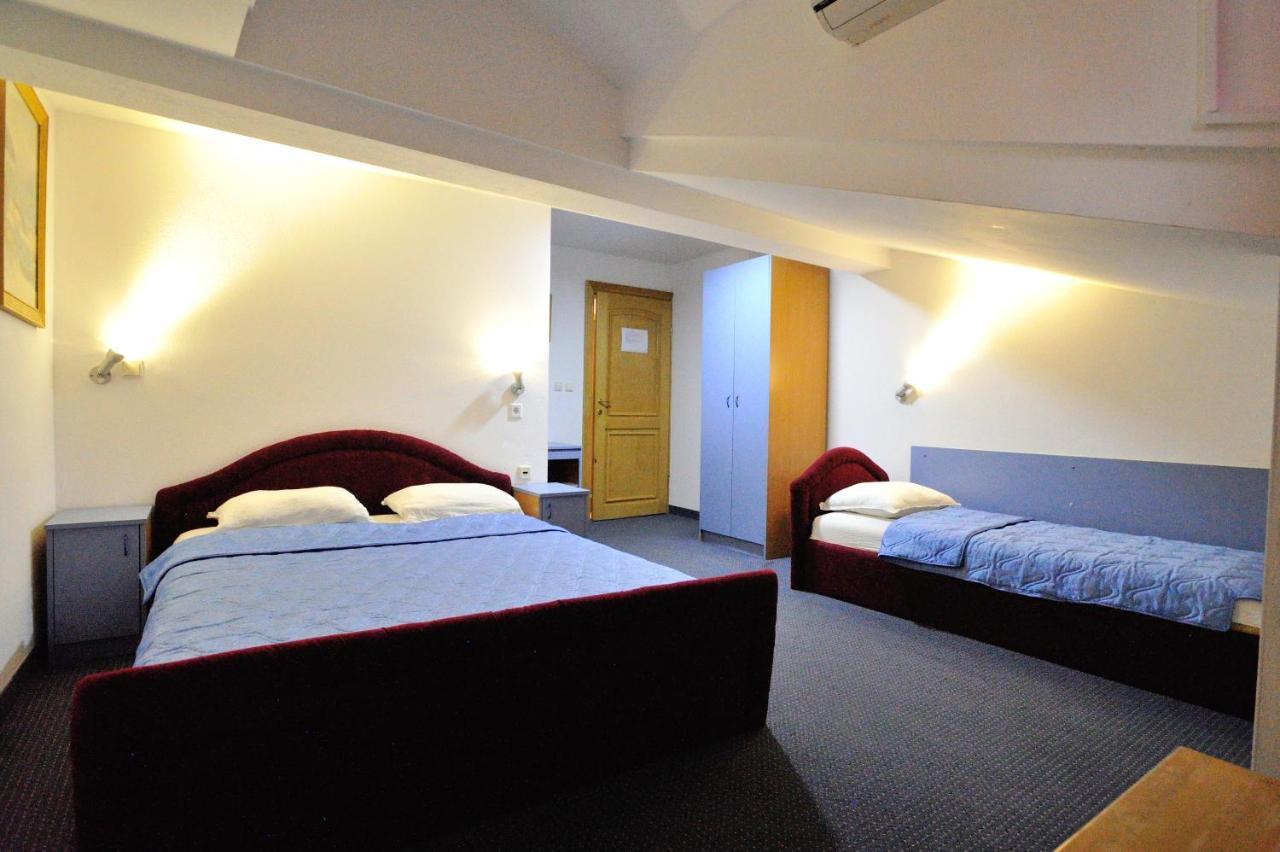 Hotel Lav Neum Exteriör bild