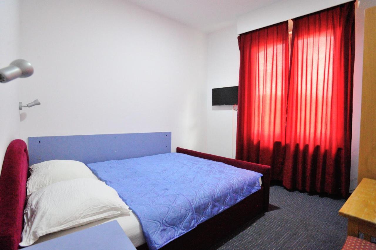 Hotel Lav Neum Exteriör bild