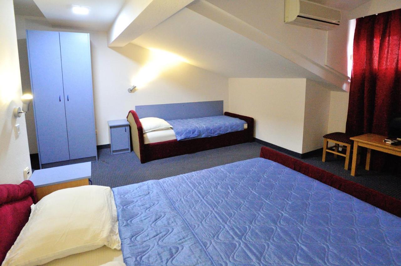 Hotel Lav Neum Exteriör bild