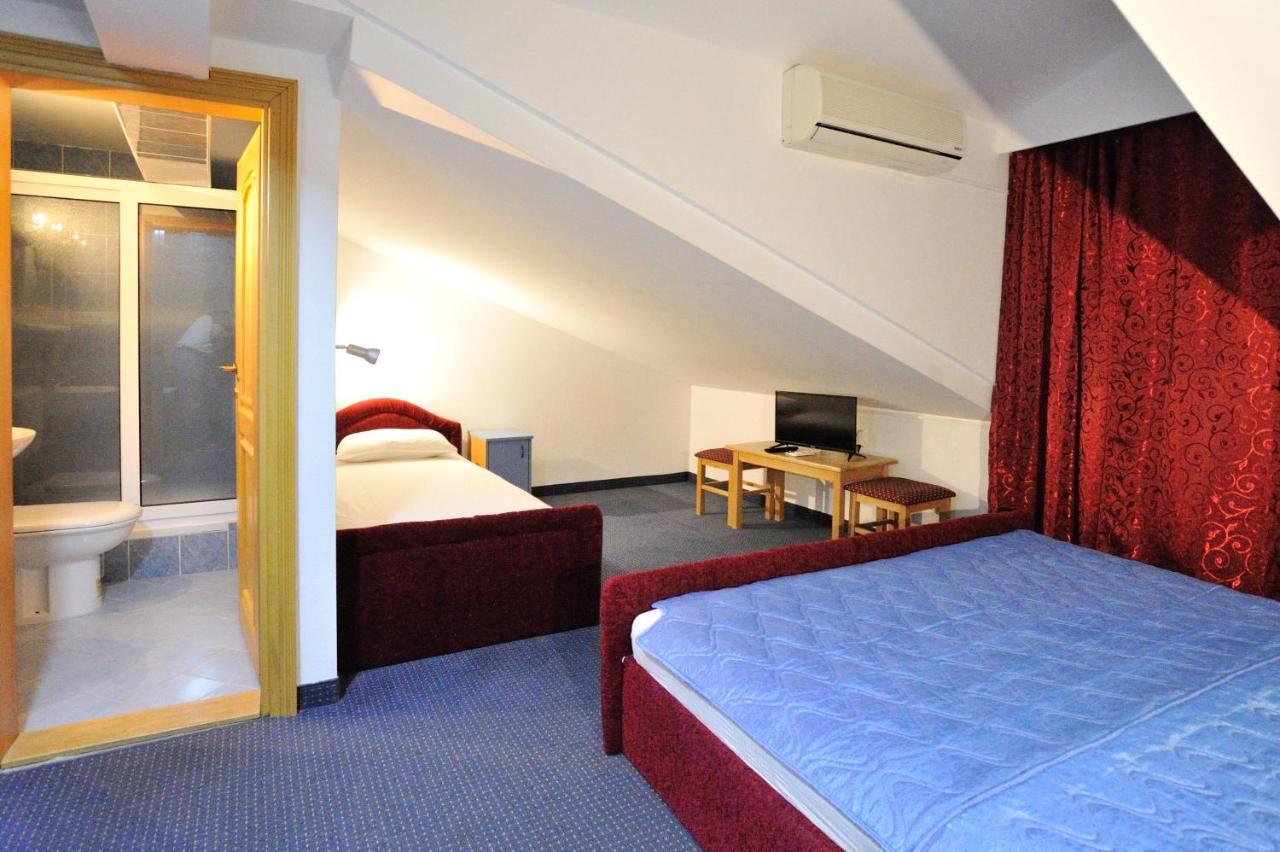 Hotel Lav Neum Exteriör bild