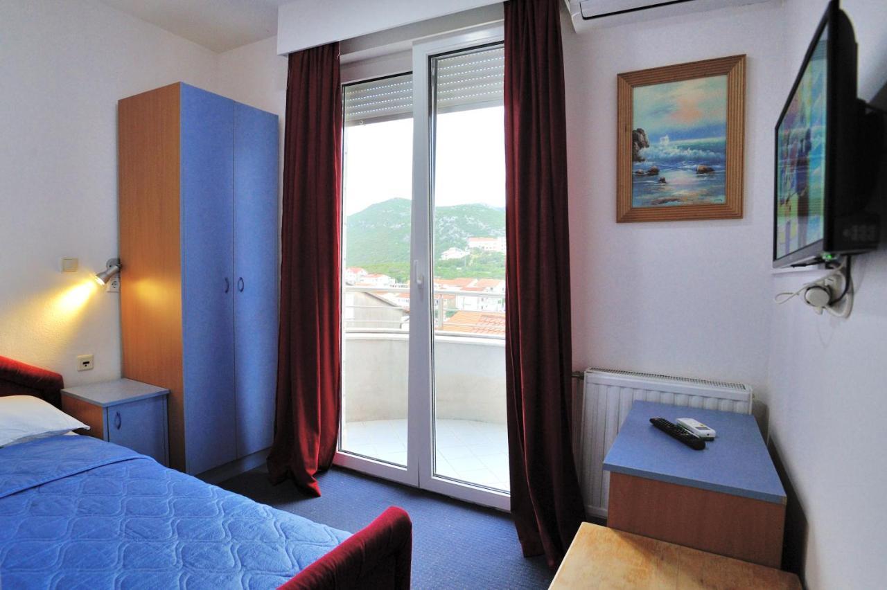 Hotel Lav Neum Exteriör bild