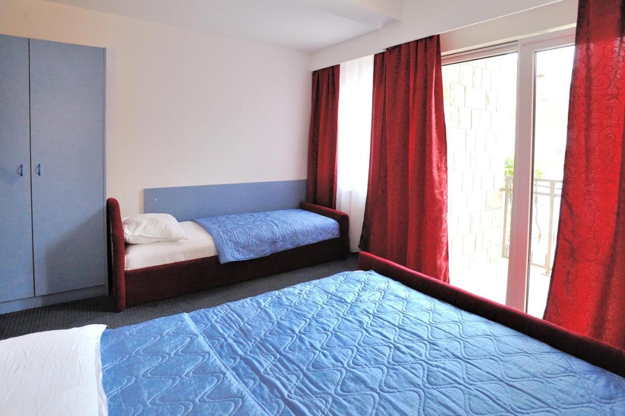 Hotel Lav Neum Exteriör bild