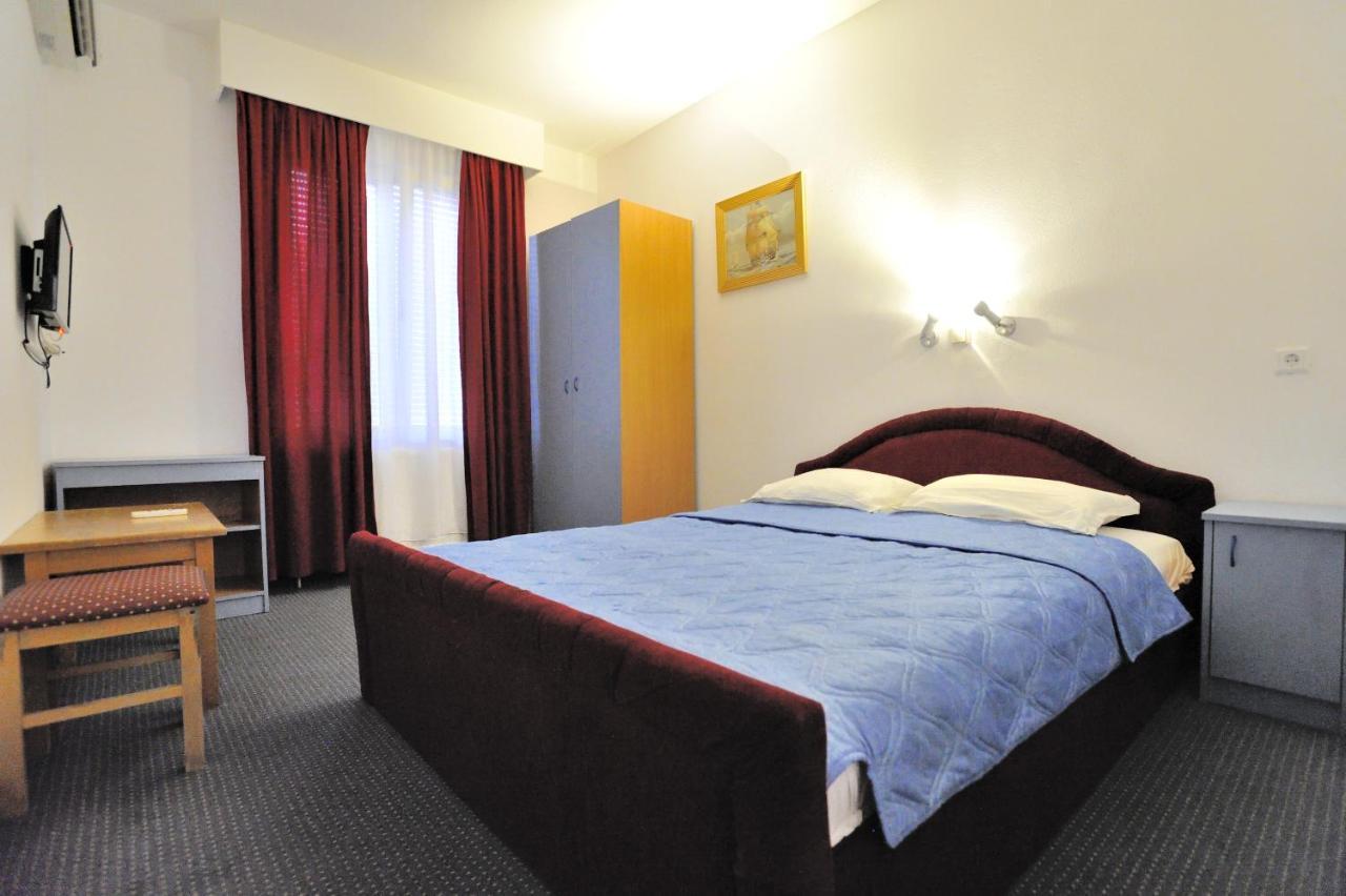 Hotel Lav Neum Exteriör bild
