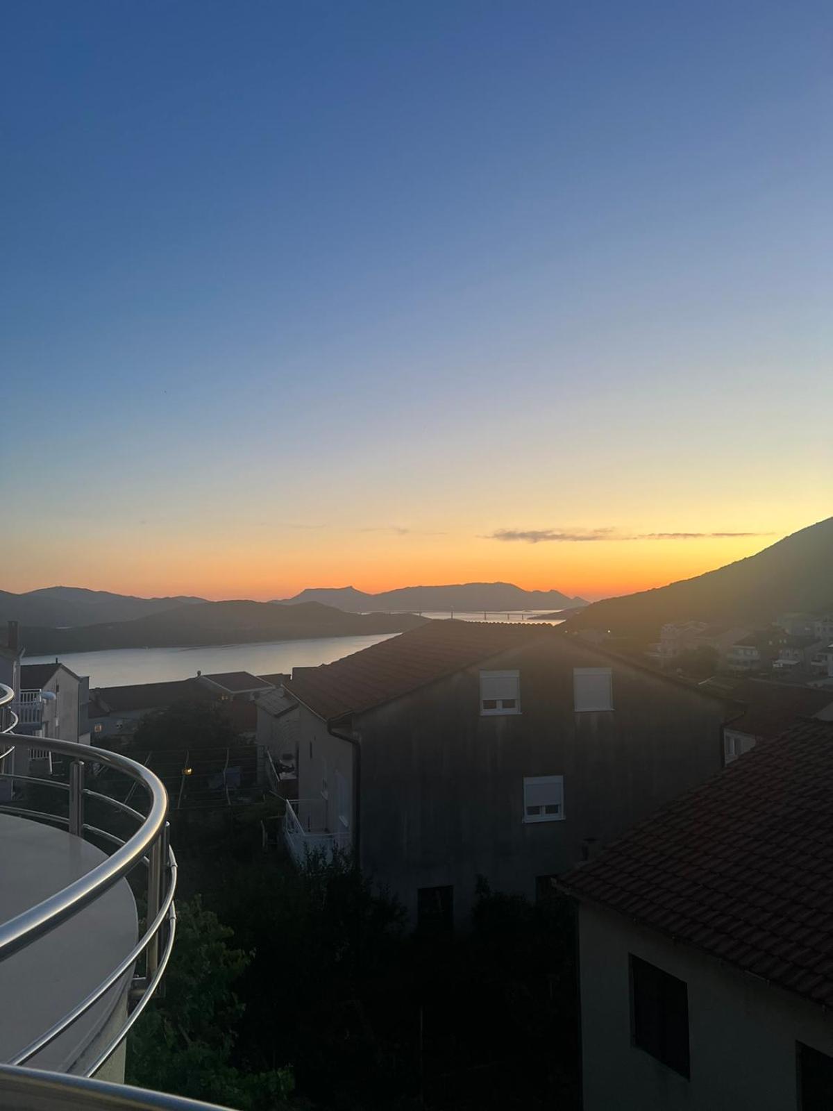 Hotel Lav Neum Exteriör bild